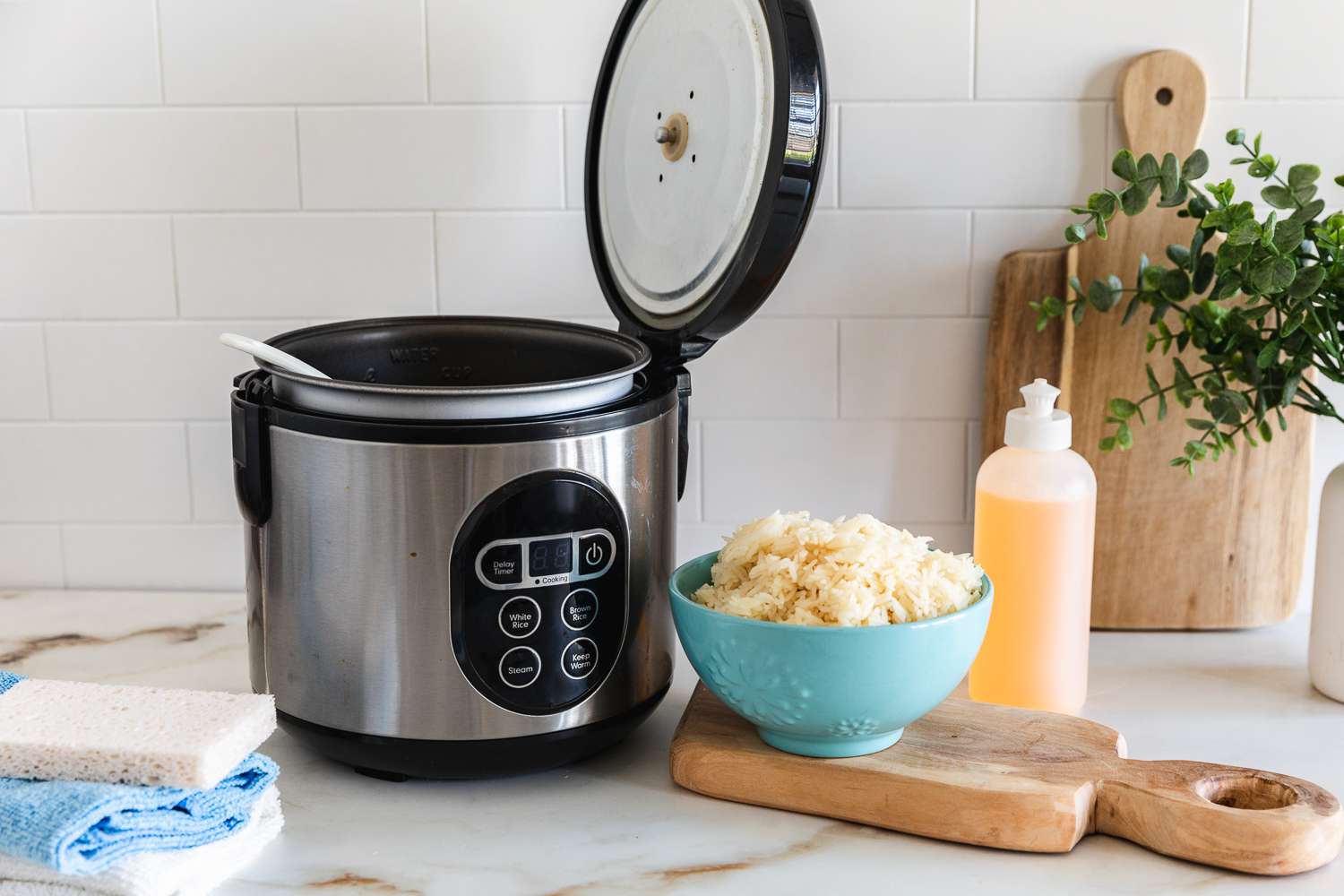 How to Clean Rice Cooker Properly
